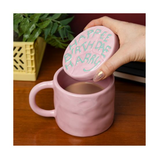 Picture of Paladone: Harry Potter - Happee Birthdae Mug with Lid (PP16107HP)